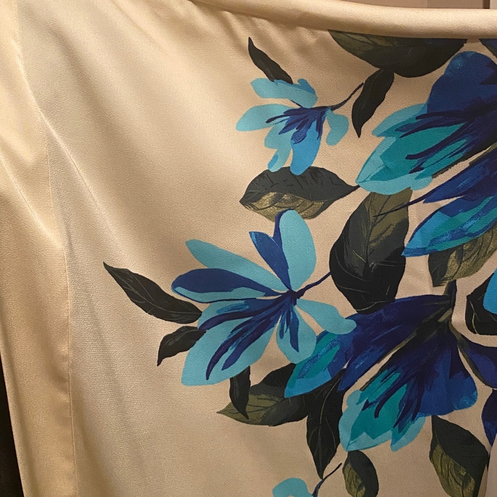 Wrap - Picture 4 of 7